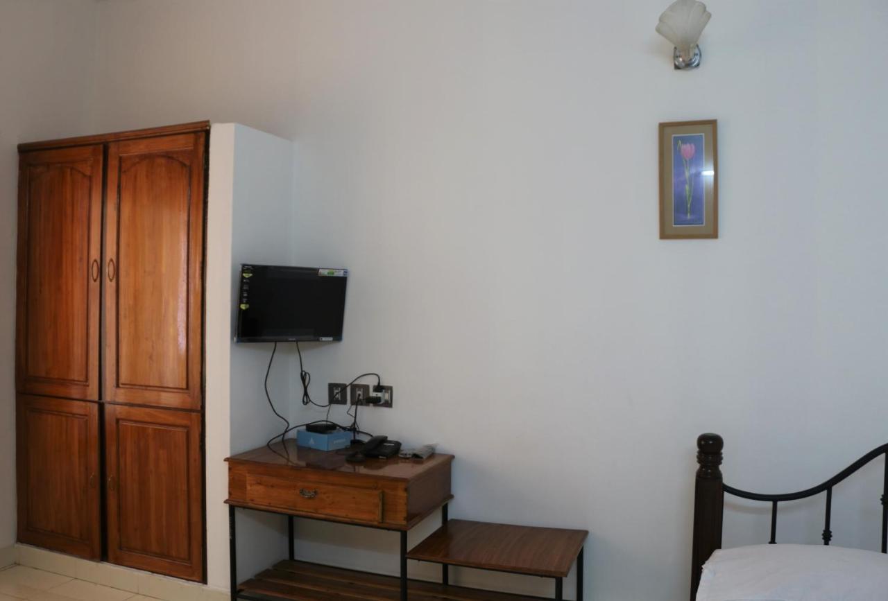 Hotel East Coast Thiruvananthapuram Zewnętrze zdjęcie
