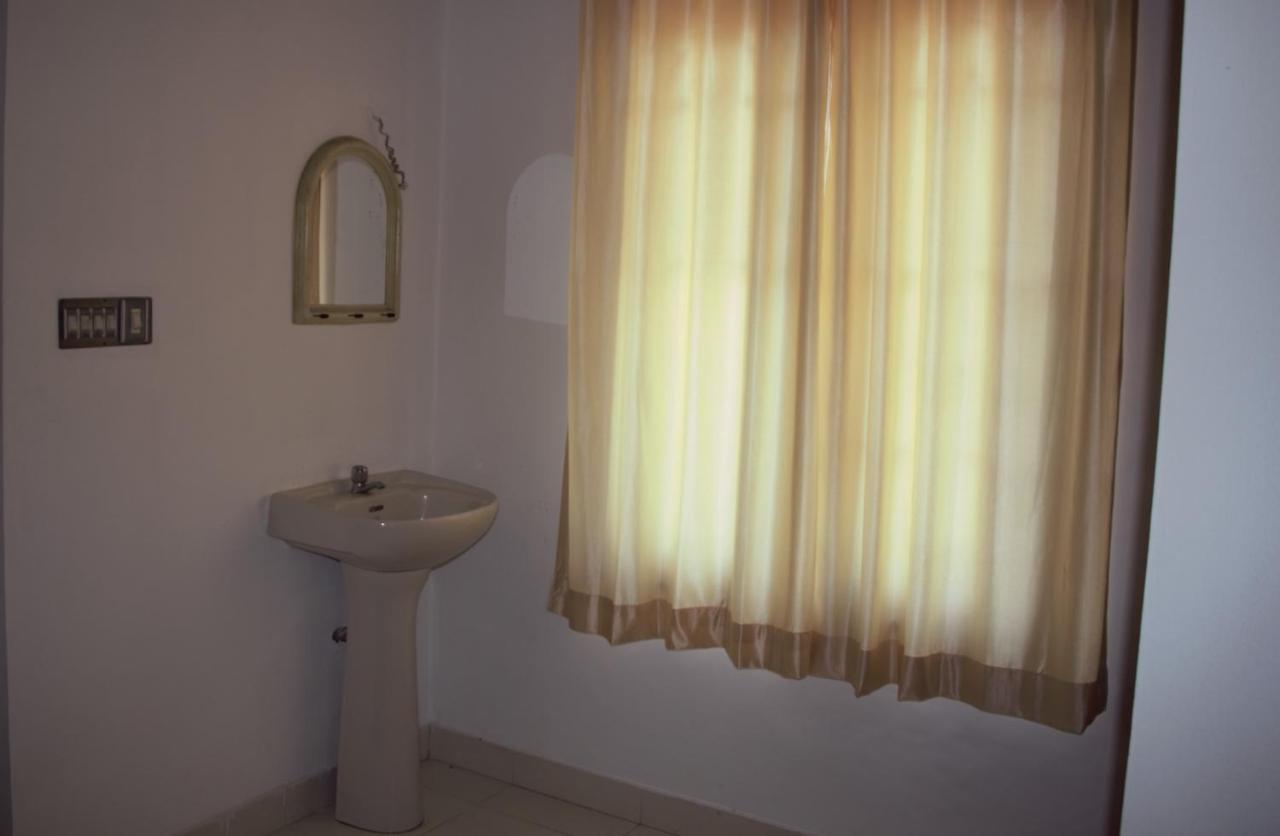 Hotel East Coast Thiruvananthapuram Zewnętrze zdjęcie