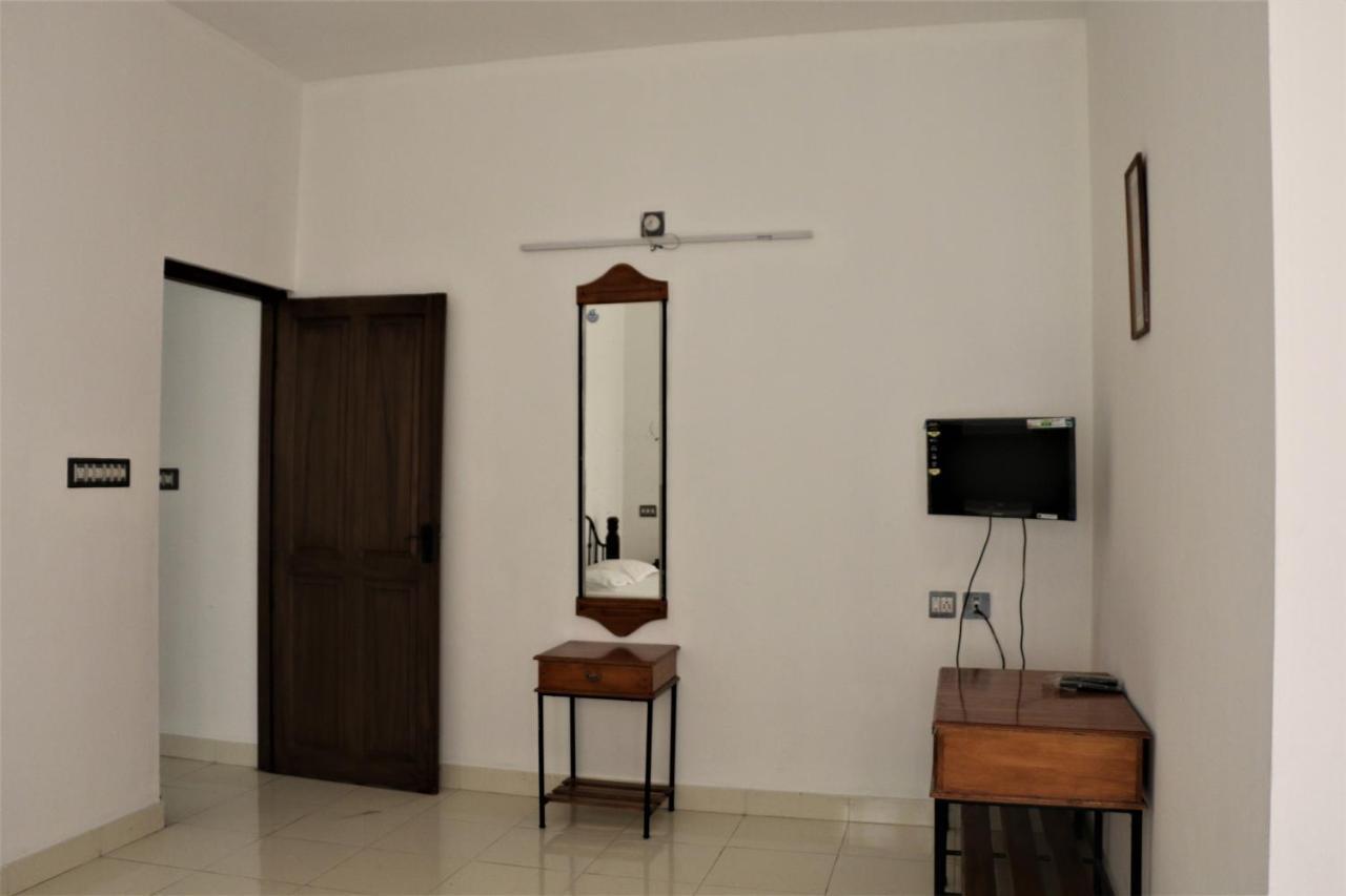 Hotel East Coast Thiruvananthapuram Zewnętrze zdjęcie